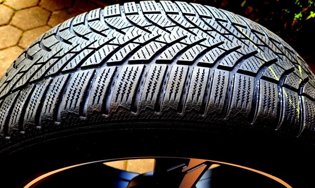 Alu R20 5x108 Volvo XC90 + zimné 275/45R20 - 9