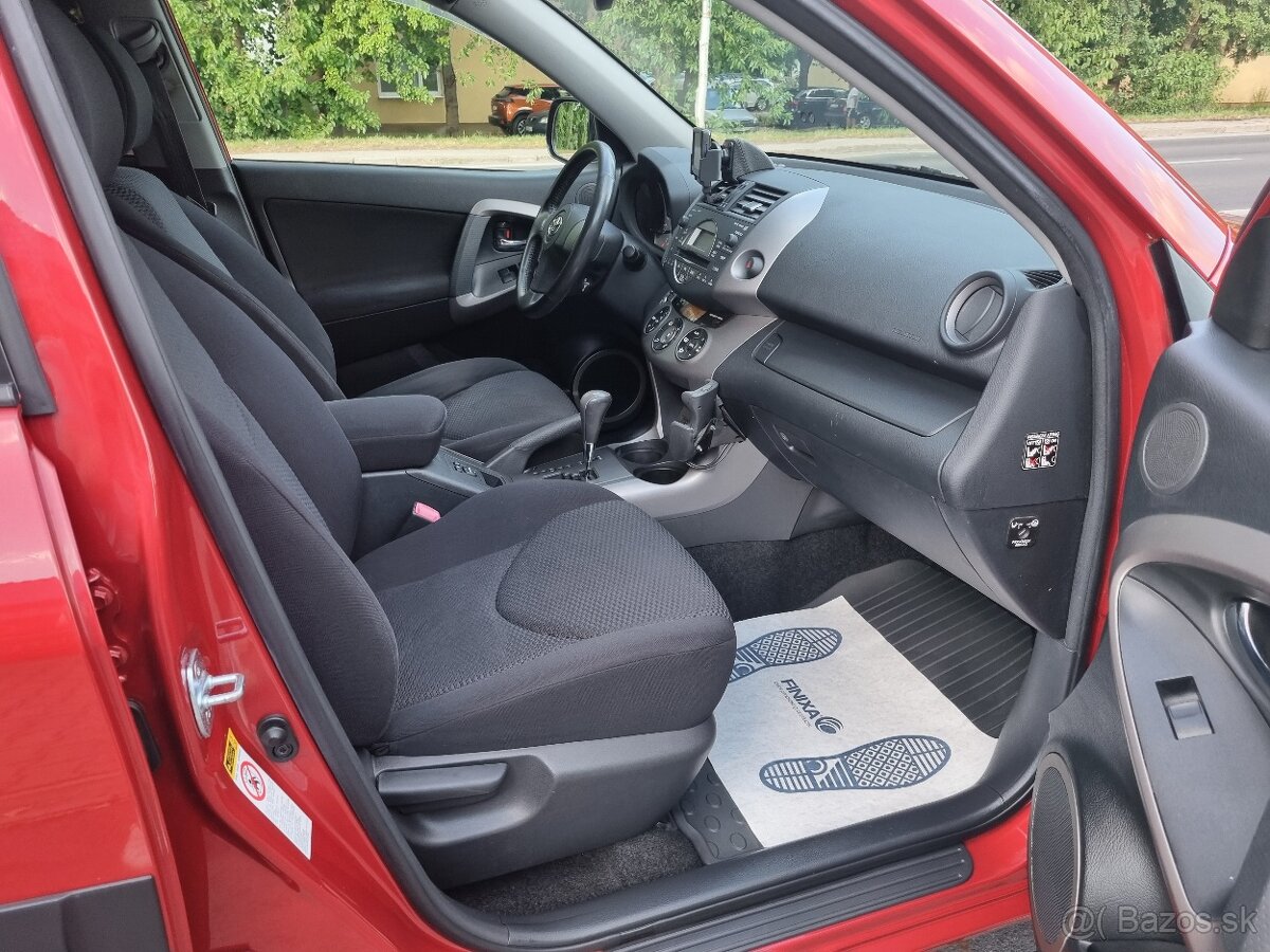 ===Toyota RAV4 2.0 VVT-i Lux A/T=== - 9