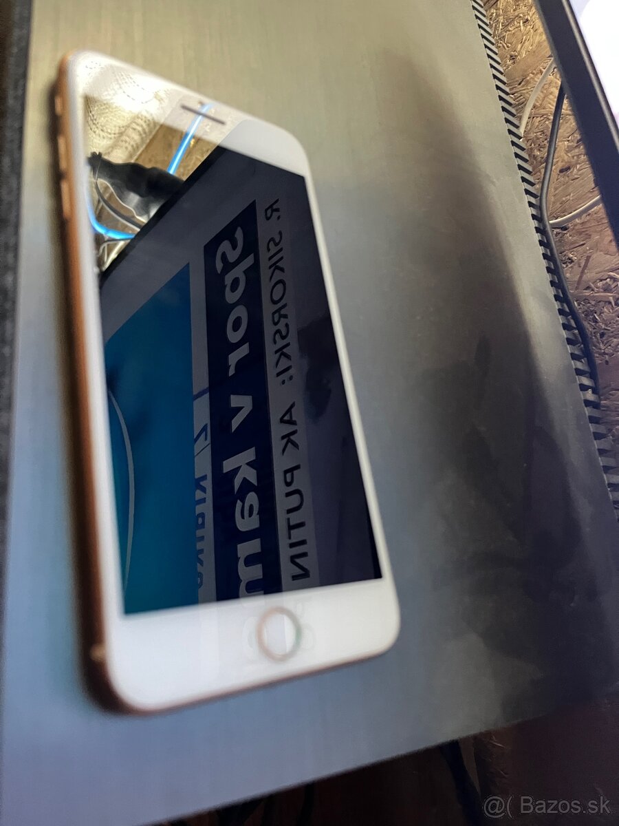 Predám iPhone 8 rose gold 64gb - 9