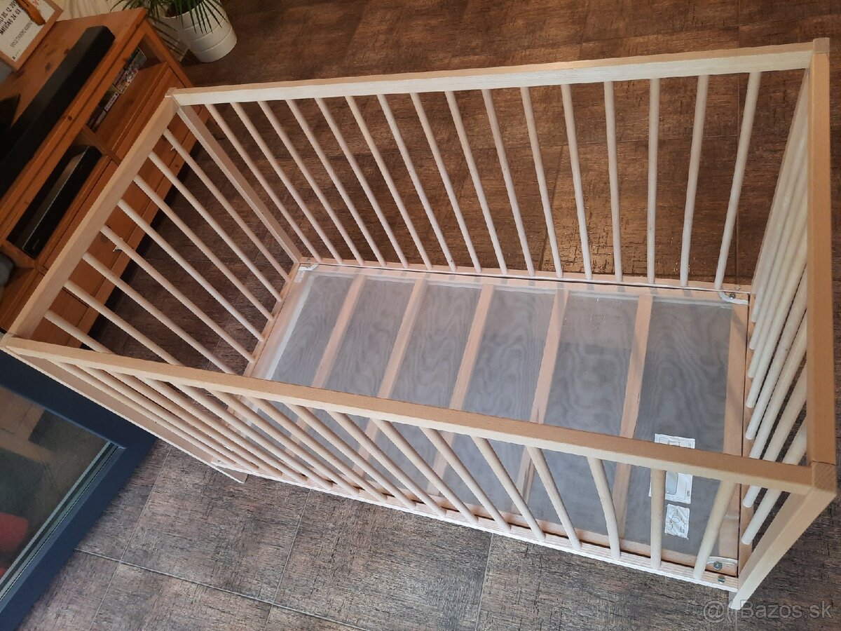 Detská postieľka IKEA, matrac, mantinel, plachty - 9