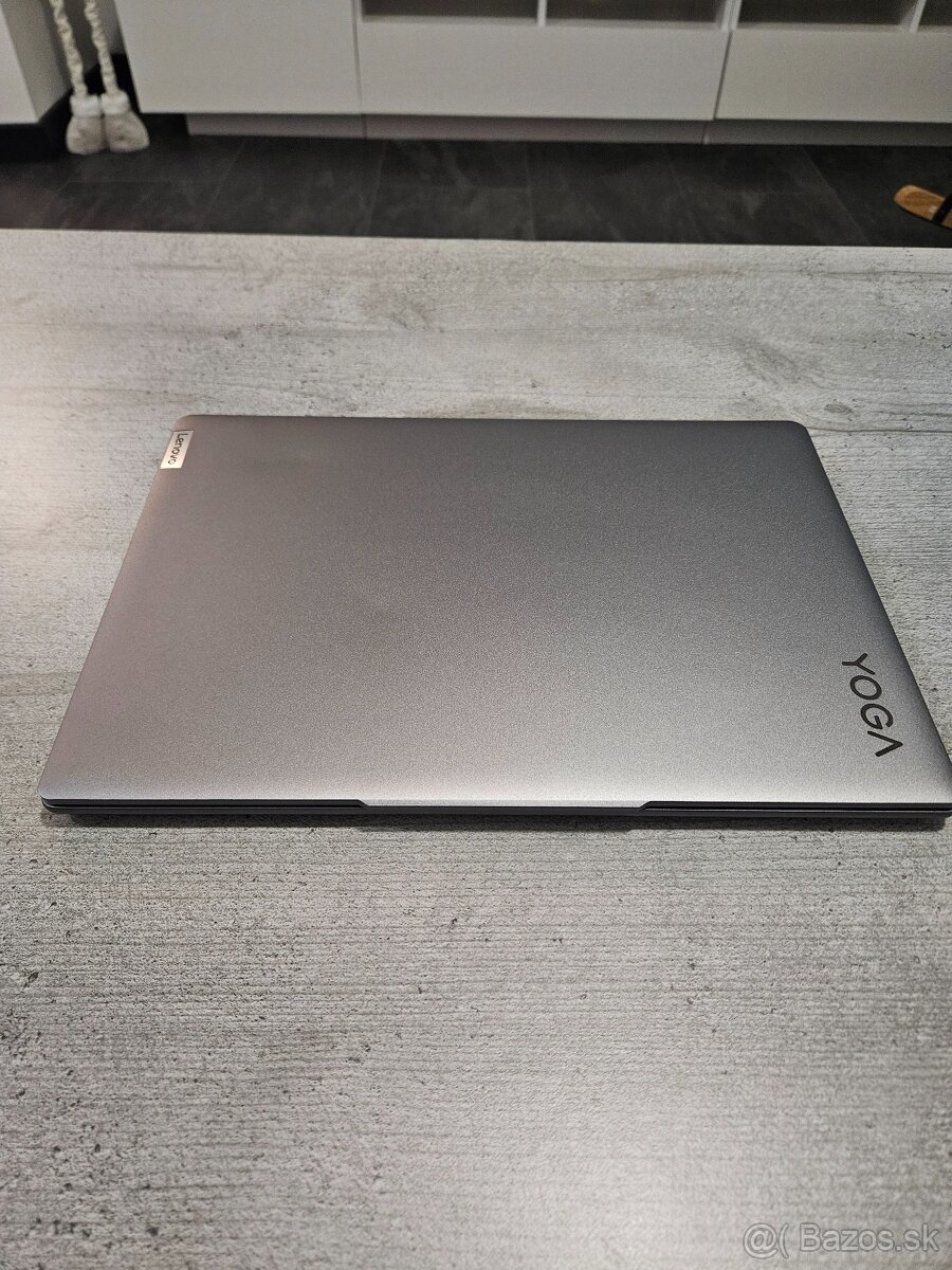 Lenovo Yoga Slim 7 14IMH9 - Intel Ultra / 32GB / 1TB / OLED - 9