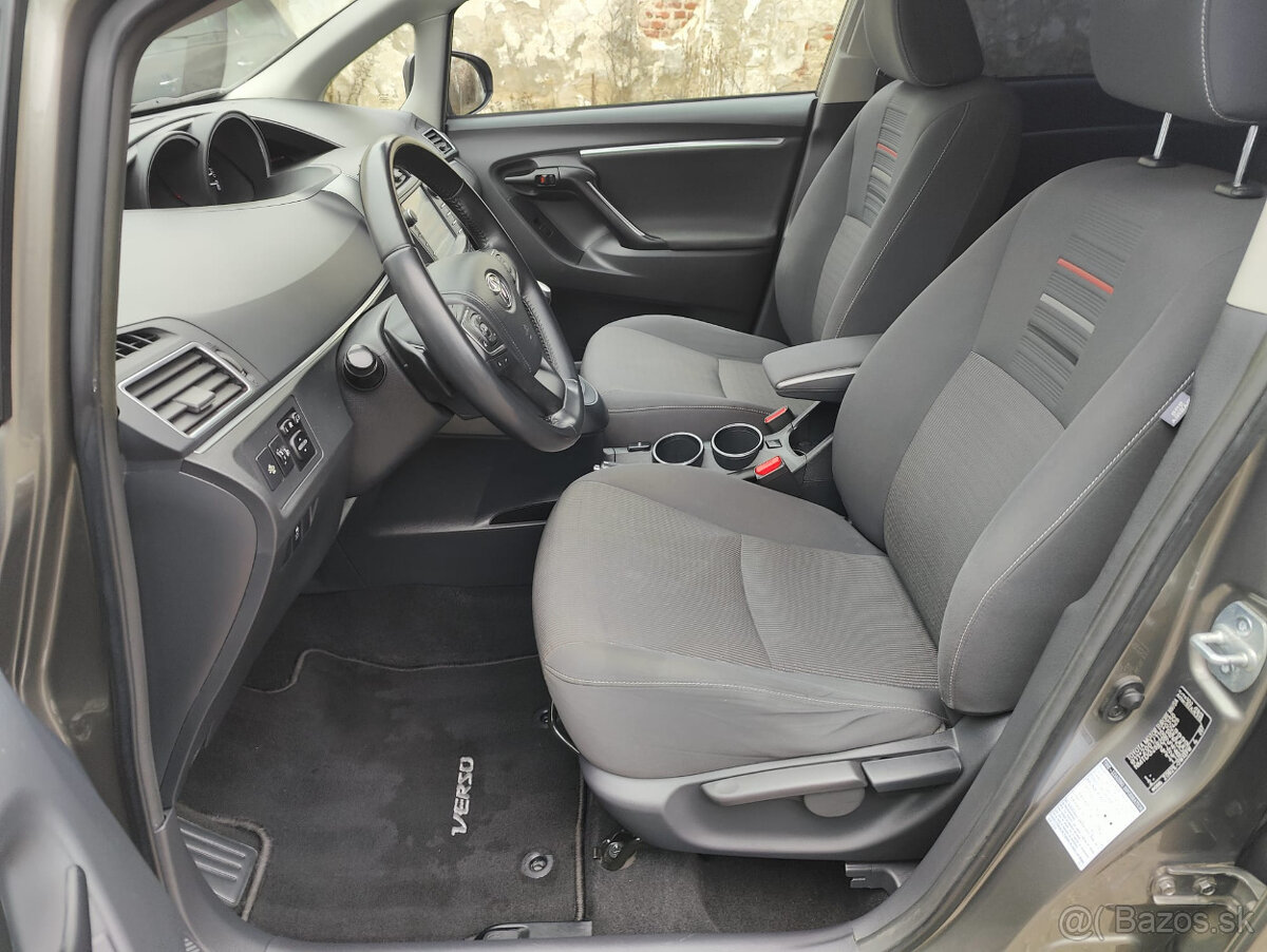 Toyota Verso, 1,8 benzín, r.v. 2017 - 9