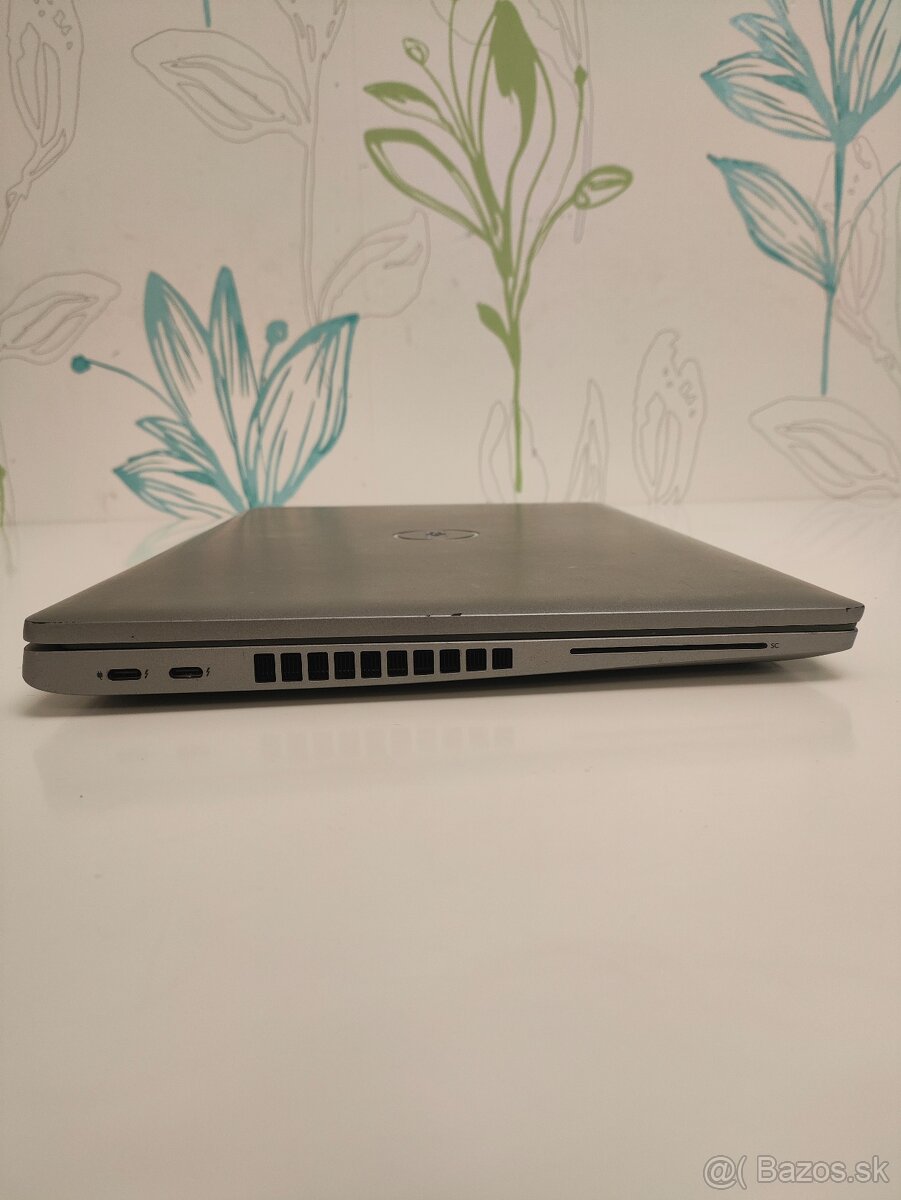 Dell Latitude 5520 i5-1135G7, 8-16 GB RAM, 256-512 GB SSD: - 9