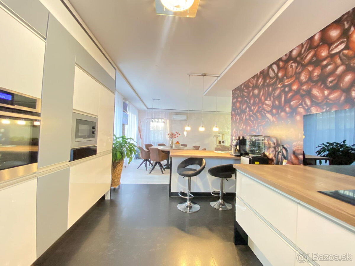 0918197701-307 900,- € NOVÁ CENA Na predaj krásny, štýlo - 9