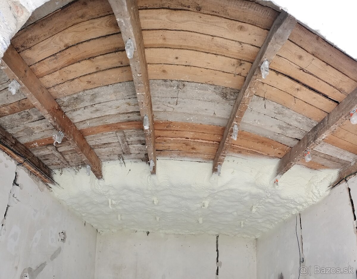 Striekaná izolácia, Zateplenie pur penou - 9