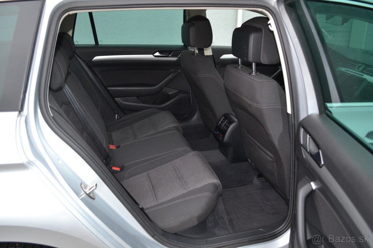 Volkswagen Passat Variant 1.6 TDI BMT DSG - 9