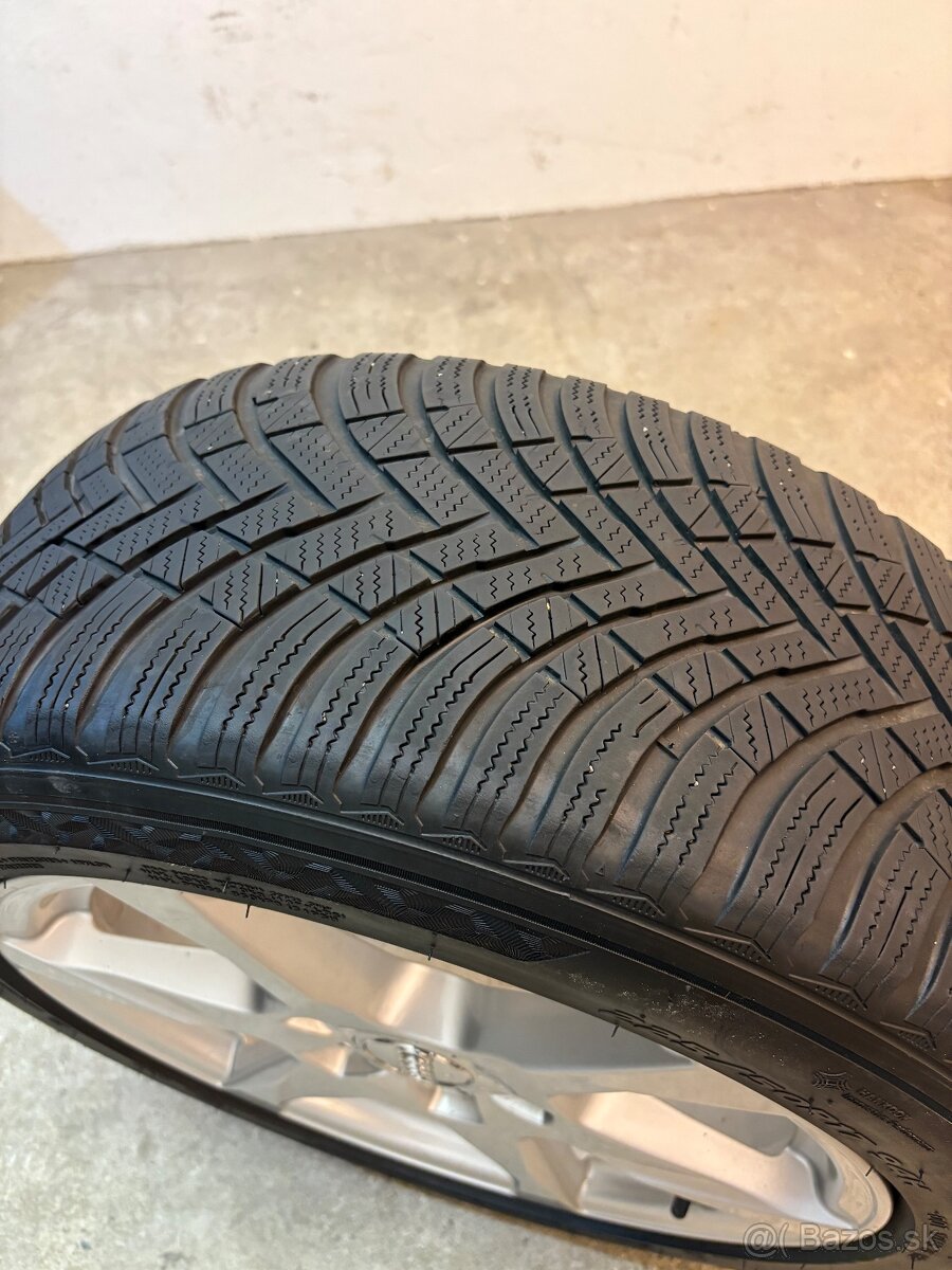 Zimní kola Audi 225/50R17 - 9