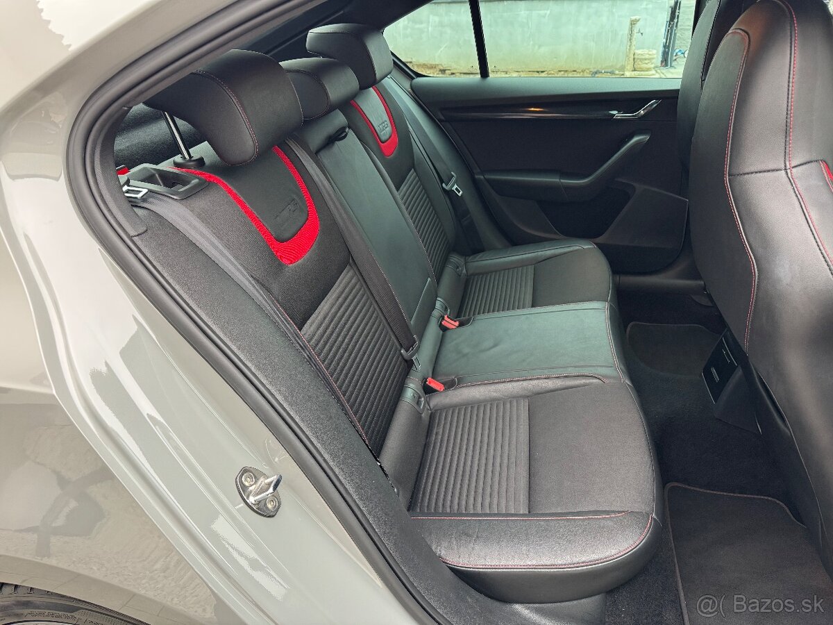 ŠKODA OCTAVIA 3 RS 2.0 TDI 135KW DSG NARDO GREY - 9