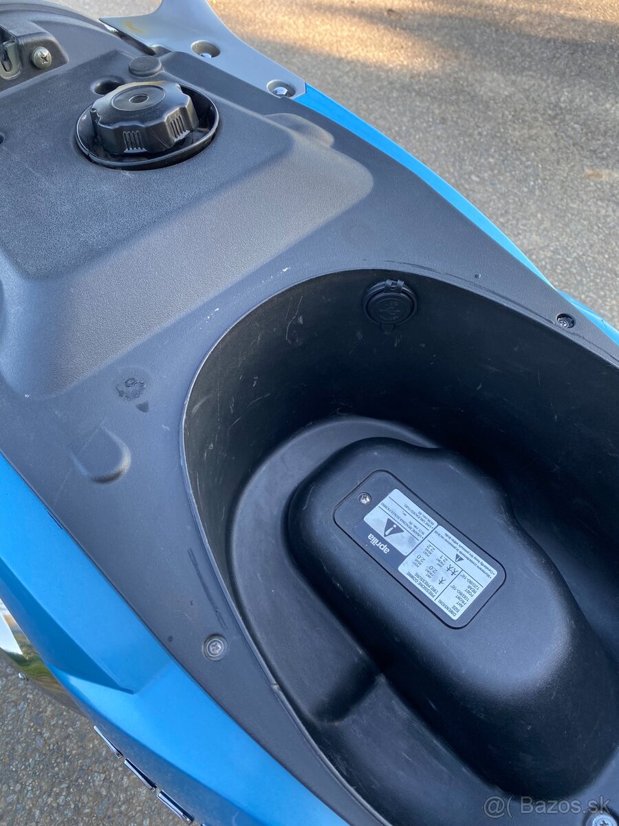 Aprilia Scarabeo 200 - 9