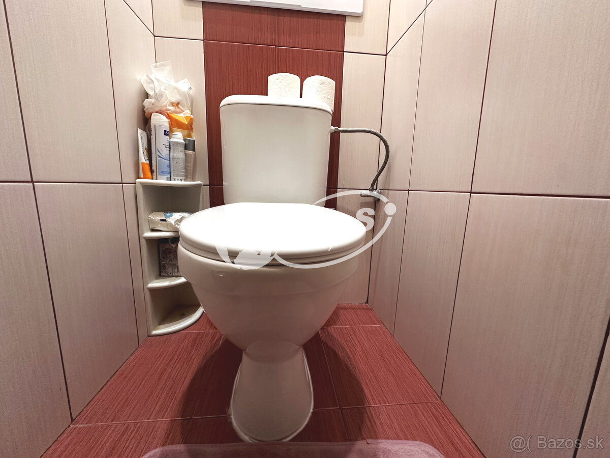 PREDAJ - 3 izbový byt s balkónom, Kyjevská ulica, Rožňava - 9