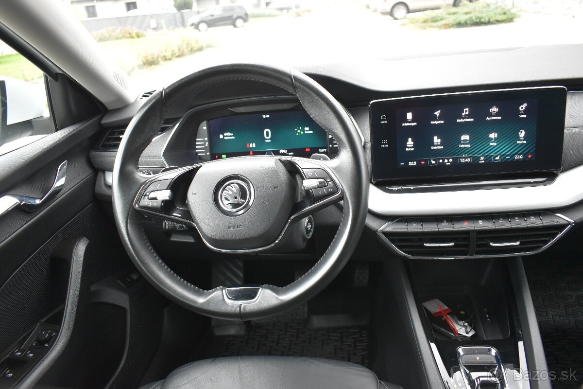 Škoda Octavia Combi 2.0 TDI DSG Premium Style - 9