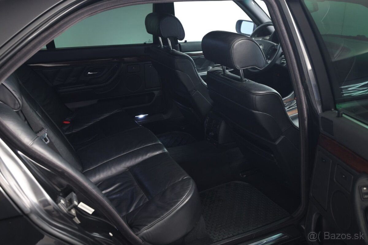 Predám BMW E38 740iL facelift - 9
