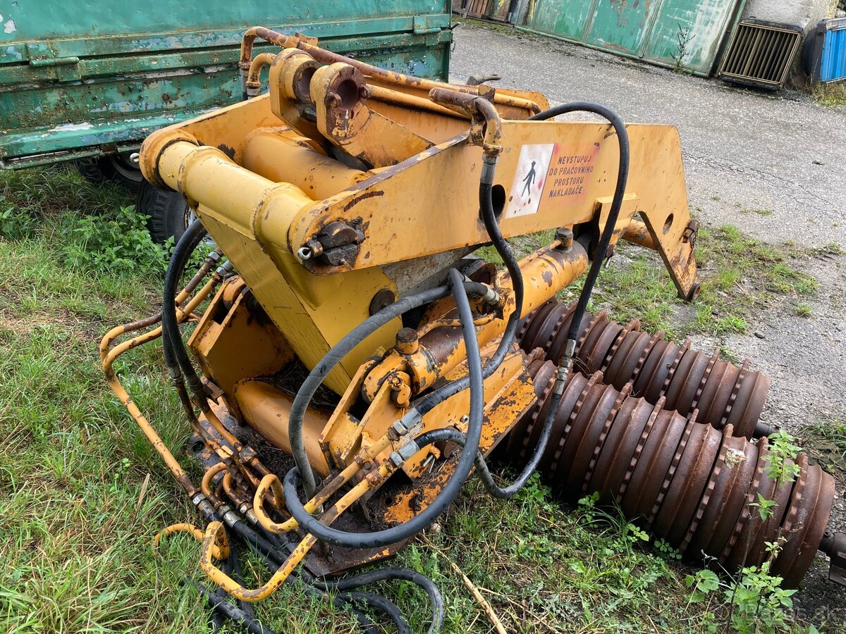 Predám diely na nakladač hon un 053 - 9