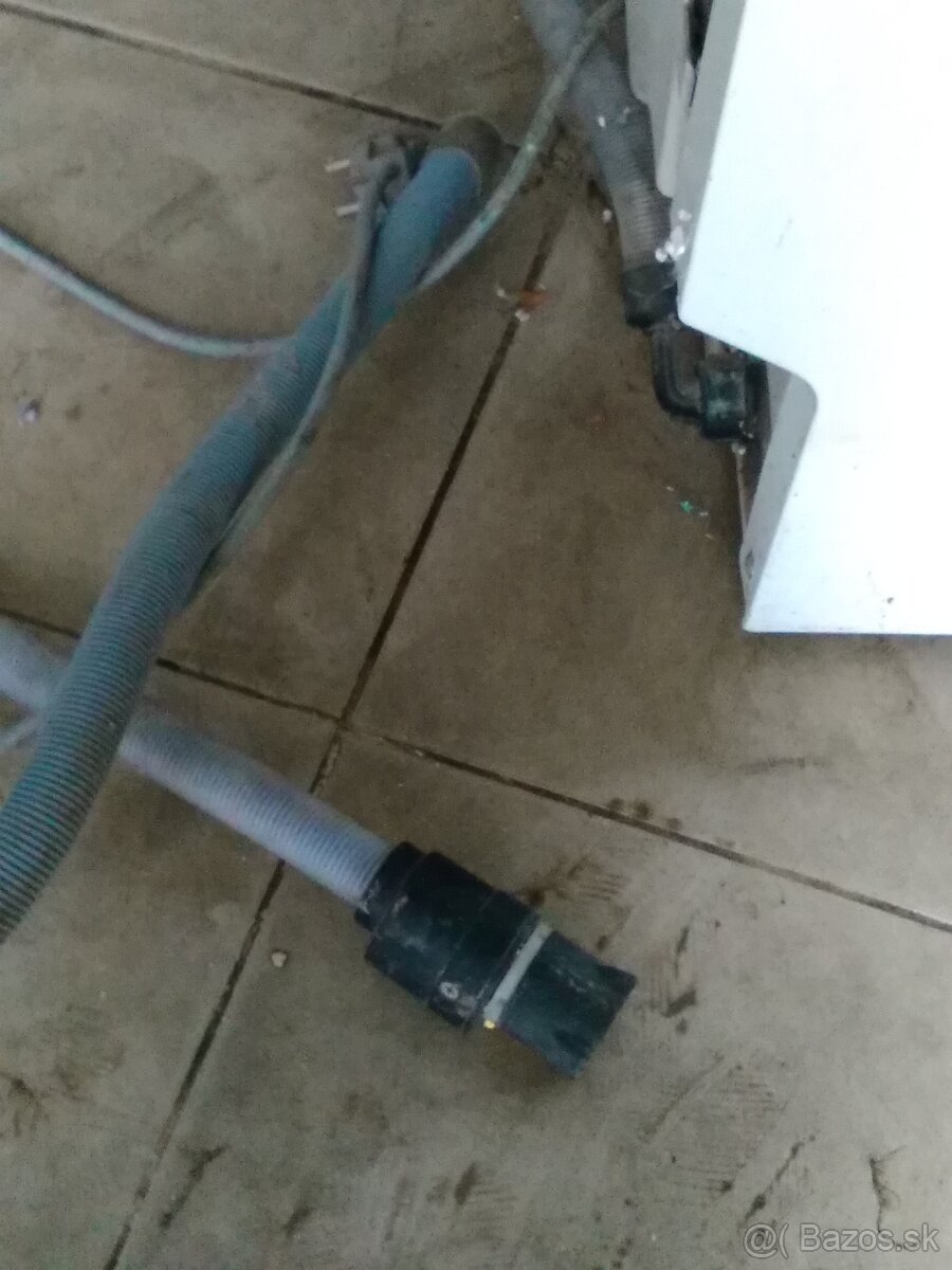 Menšia umývačka Zanussi - 9