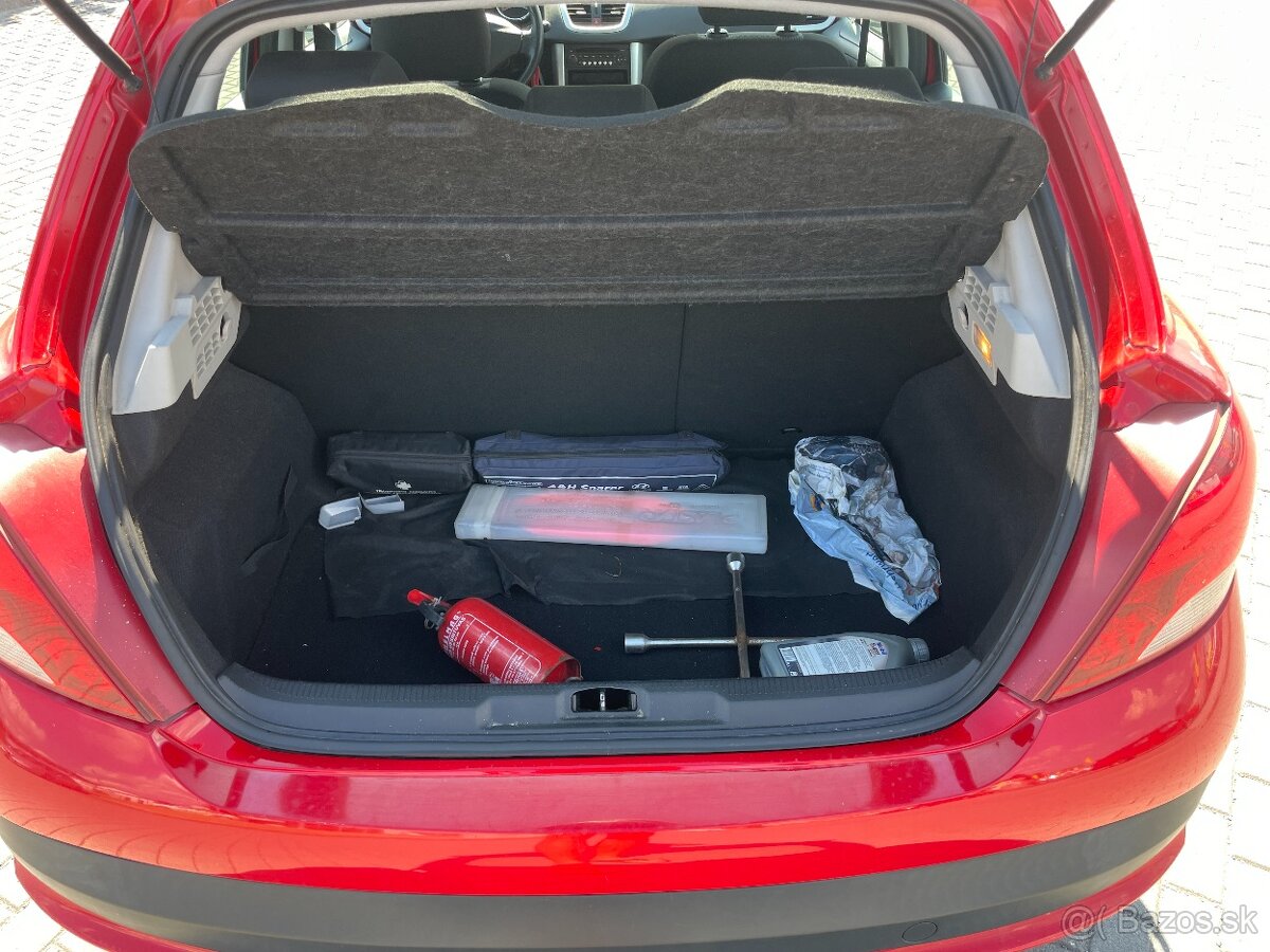 PEUGEOT 207 1,4i 54kw Klima ESP 2012 - 9