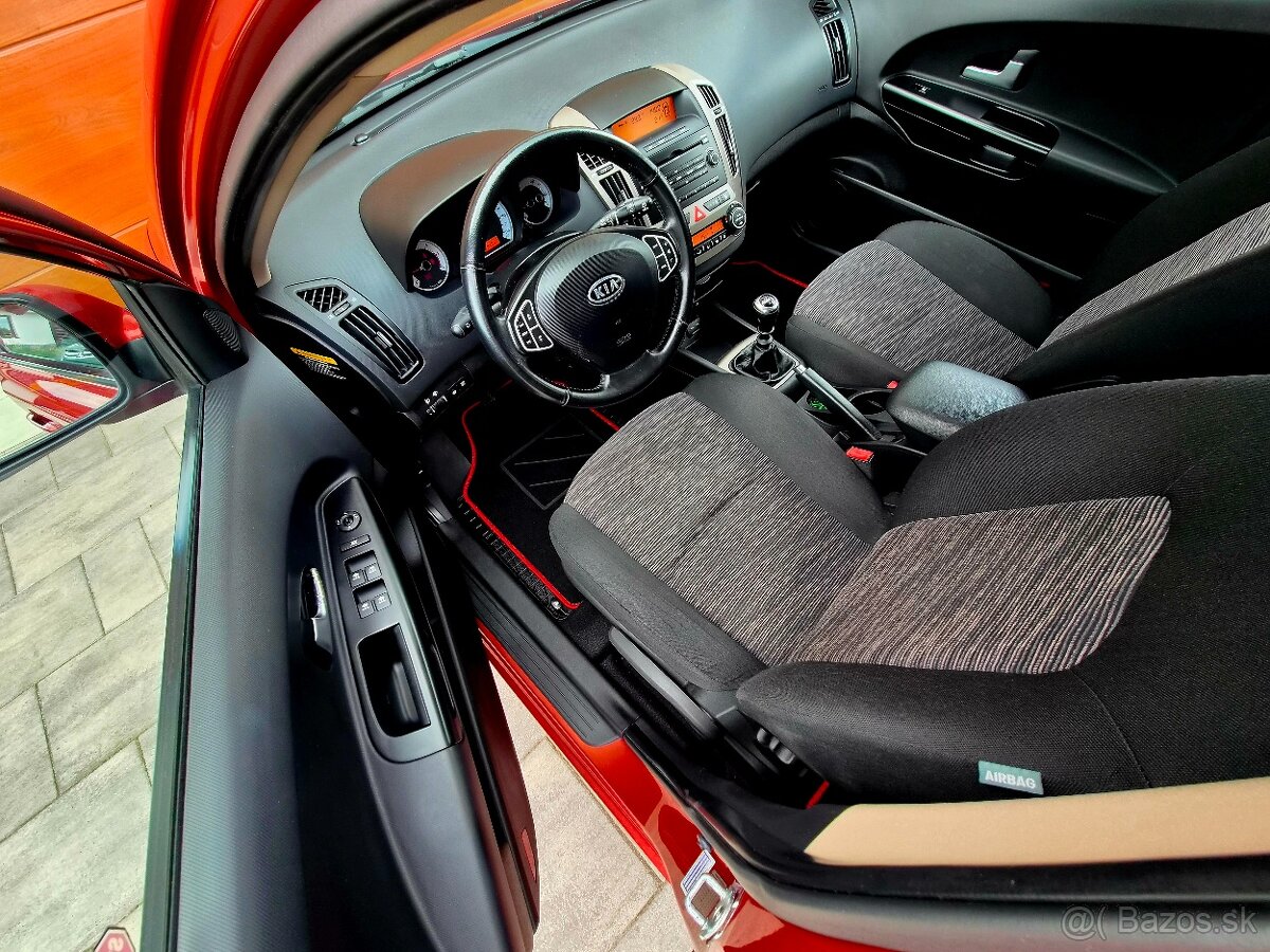 Kia Ceed Combi, 1.6 CRDI, 85 kW, 175 tis. km - 9