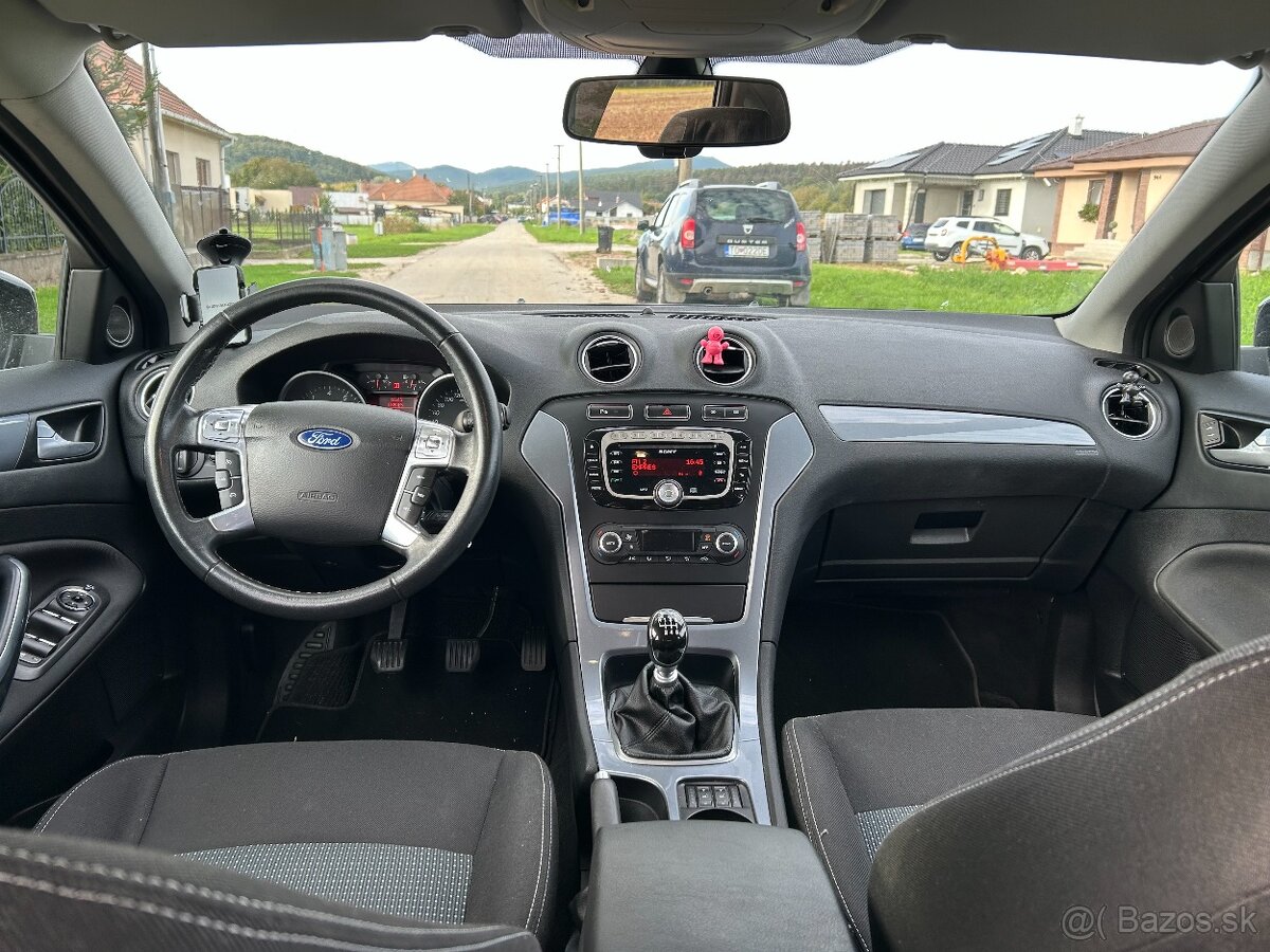 Ford Mondeo 2014 Liftback - 9