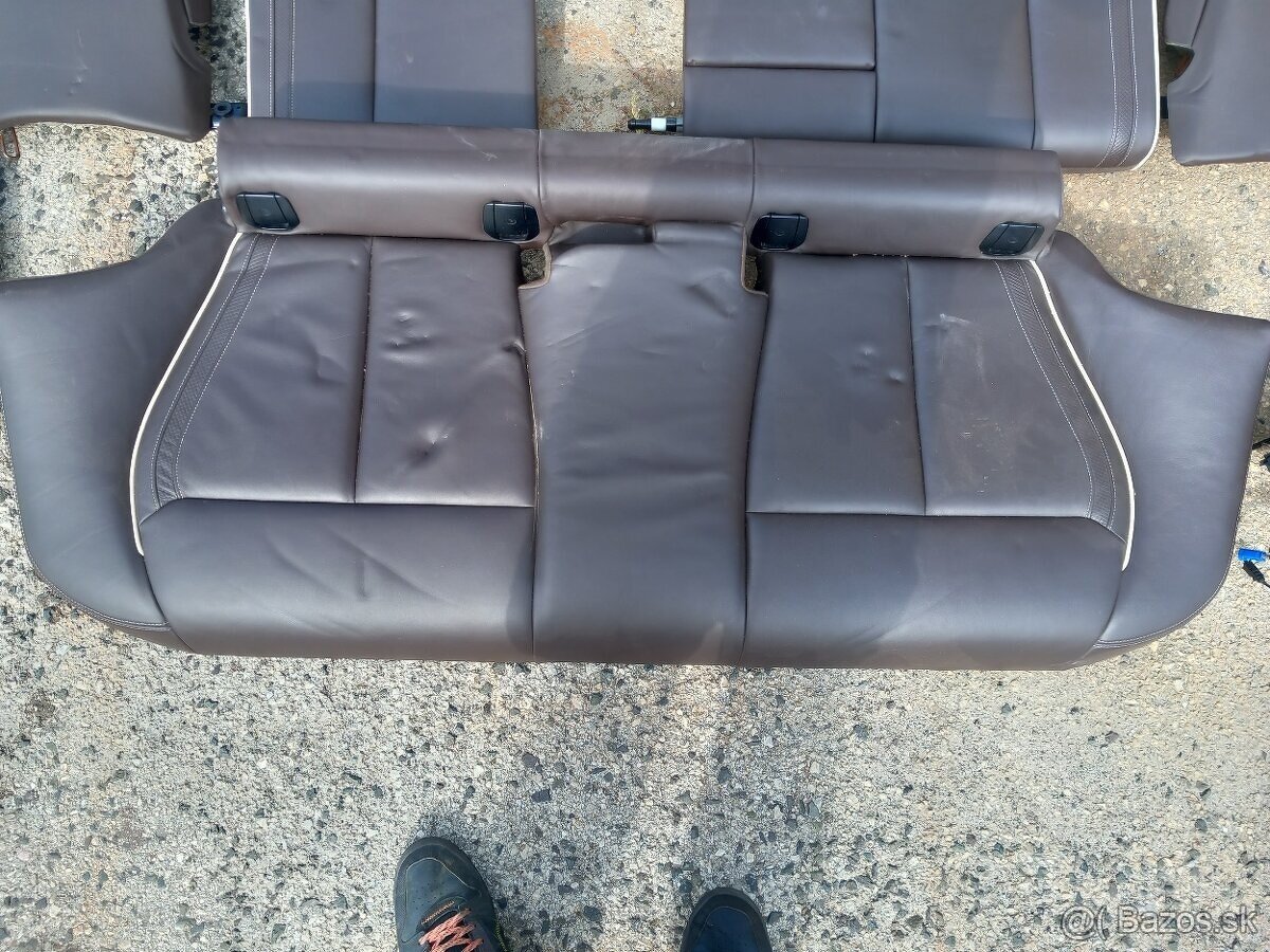 Predám sedačky F30 - 9