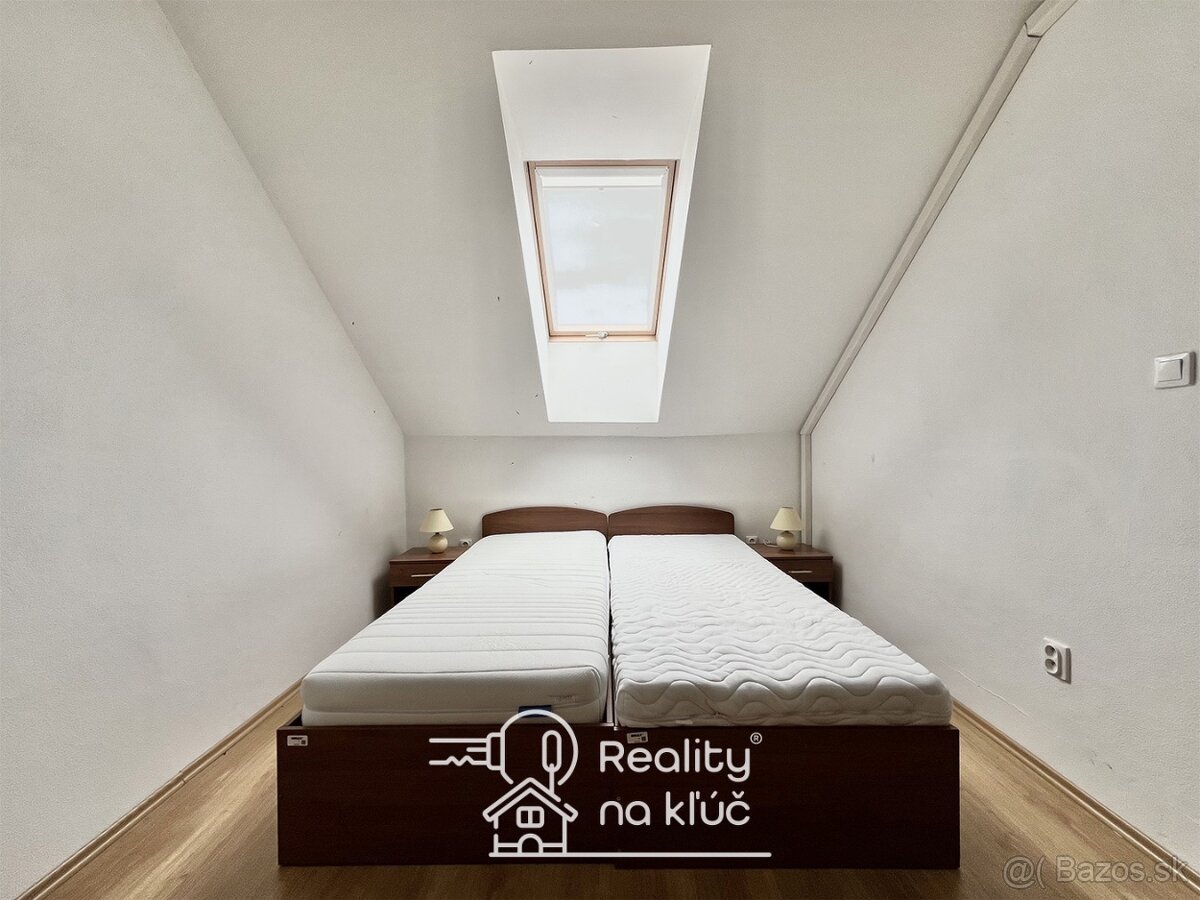 Na predaj zariadený 2-izbový apartmánový byt s balkónom - 9