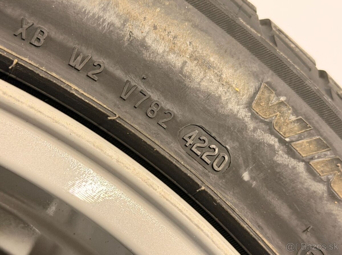 tesla model S zimní sada r19 pirelli dot2020 - 9