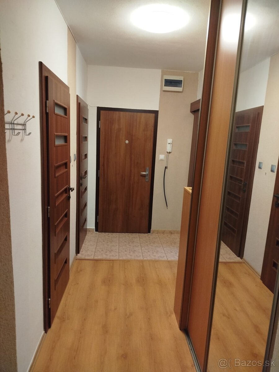 Prenájom 3 izbového bytu - 9