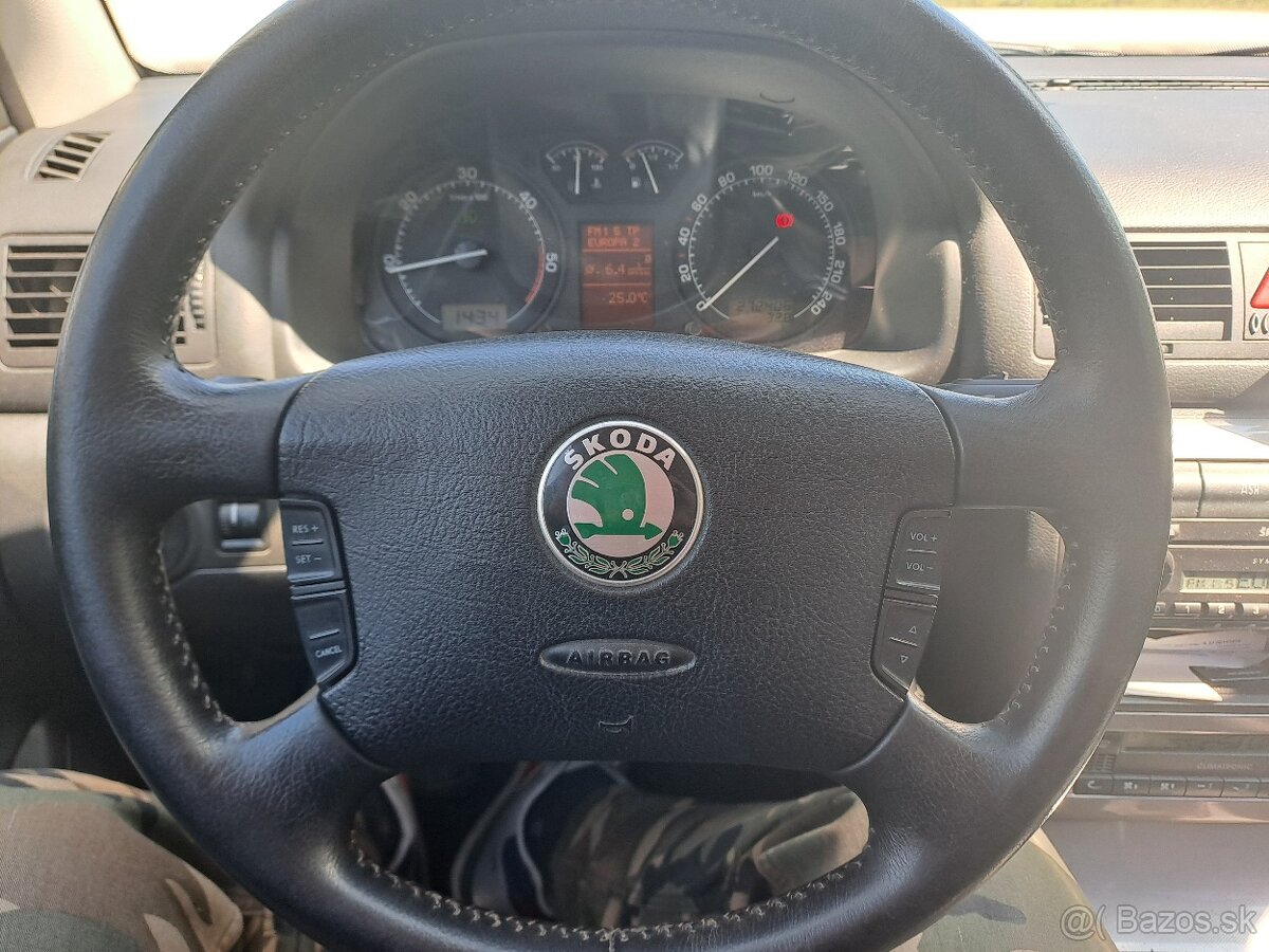 Škoda Octavia Combi 96kw/131koni rok 2004 - 9