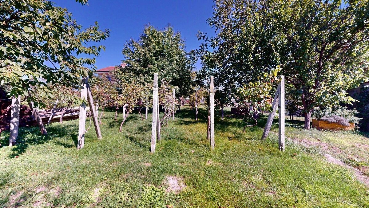 Vidiecky skvost v Jablonci, okr. Pezinok – 14 árový pozemok, - 9