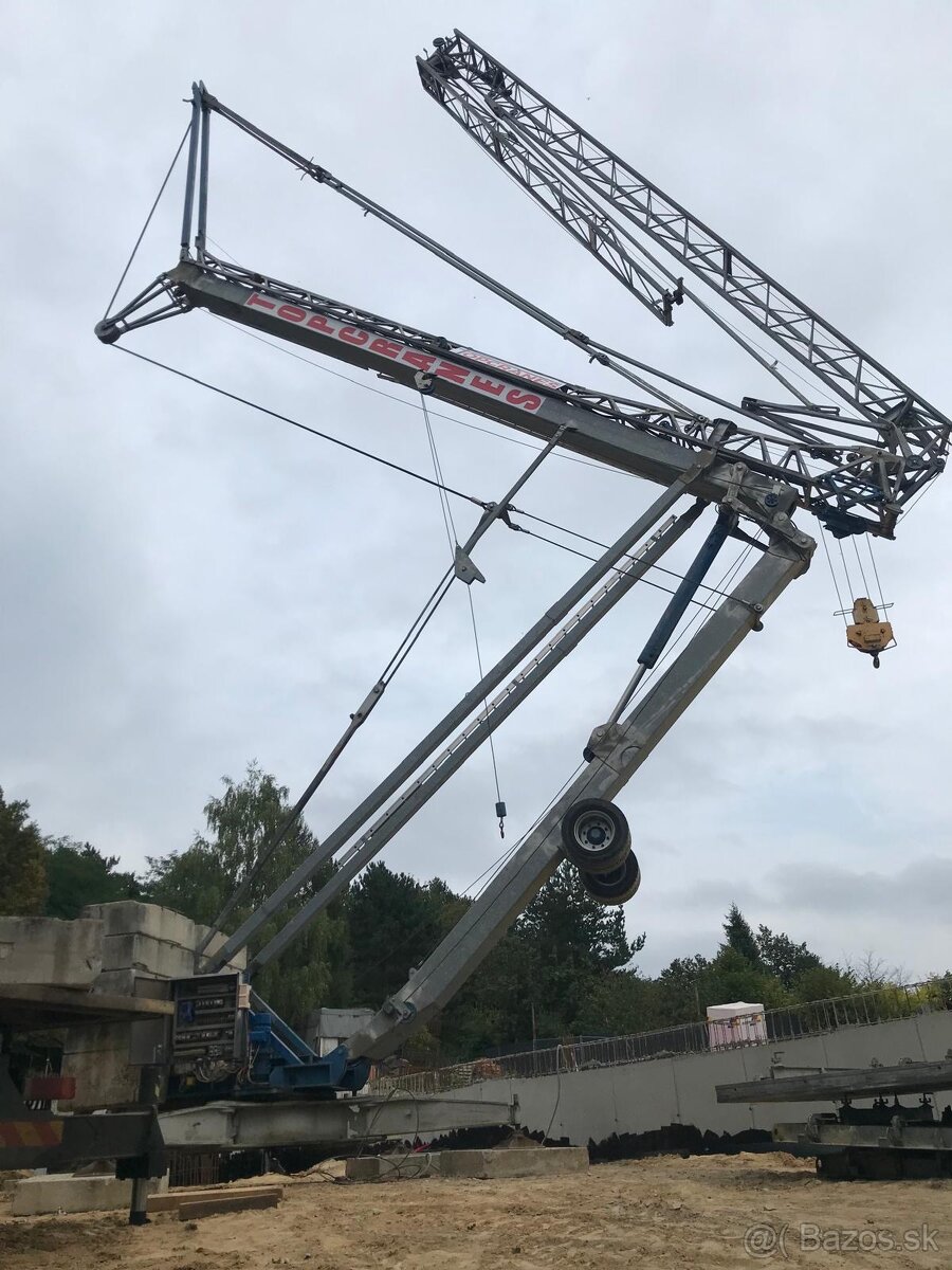 Predám samo Skládací stavebný Žeriav rameno 35 m,Nosnosť 4T - 9