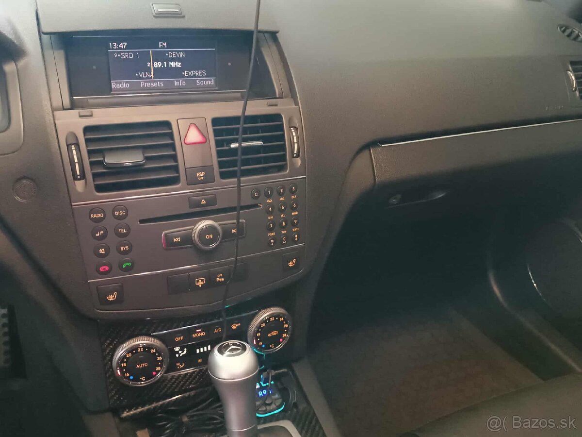 Mercedes-Benz C trieda W204 AMG paket Sedan 2010 - 9