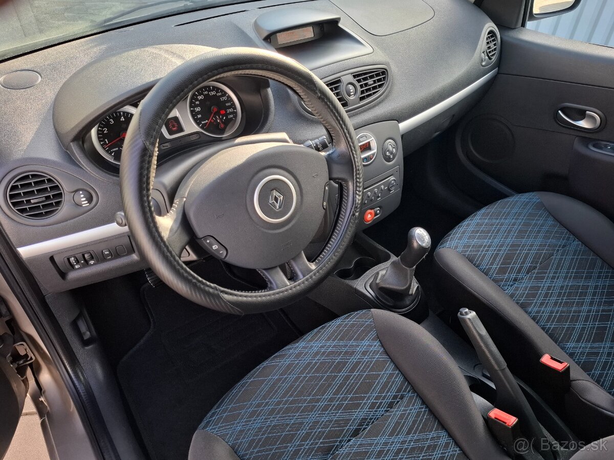 RENAULT CLIO GRANDTOUR 1.2 16V 4-VALEC - 9