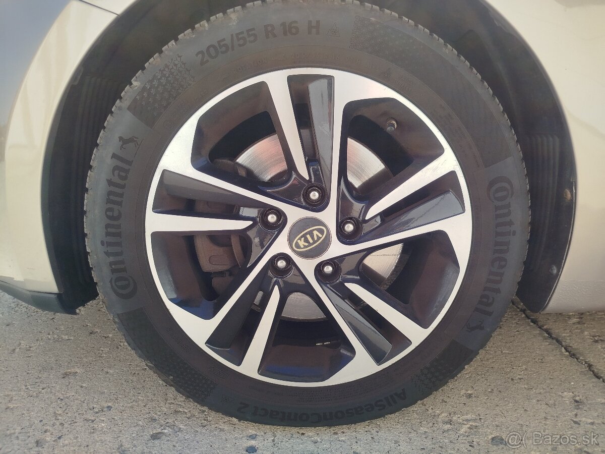 Kia Ceed sw Platinum 1,6 CRDi 94kw - 9