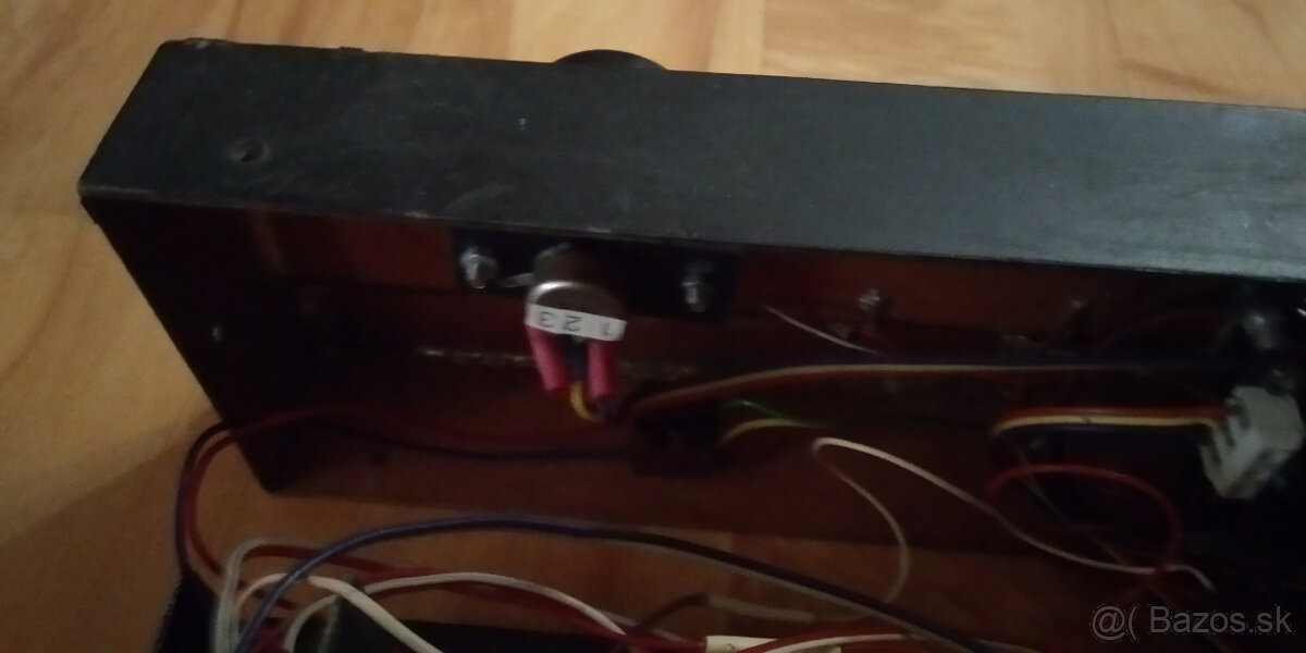 Predám stereo audio zosilňovač / krabicu - 9