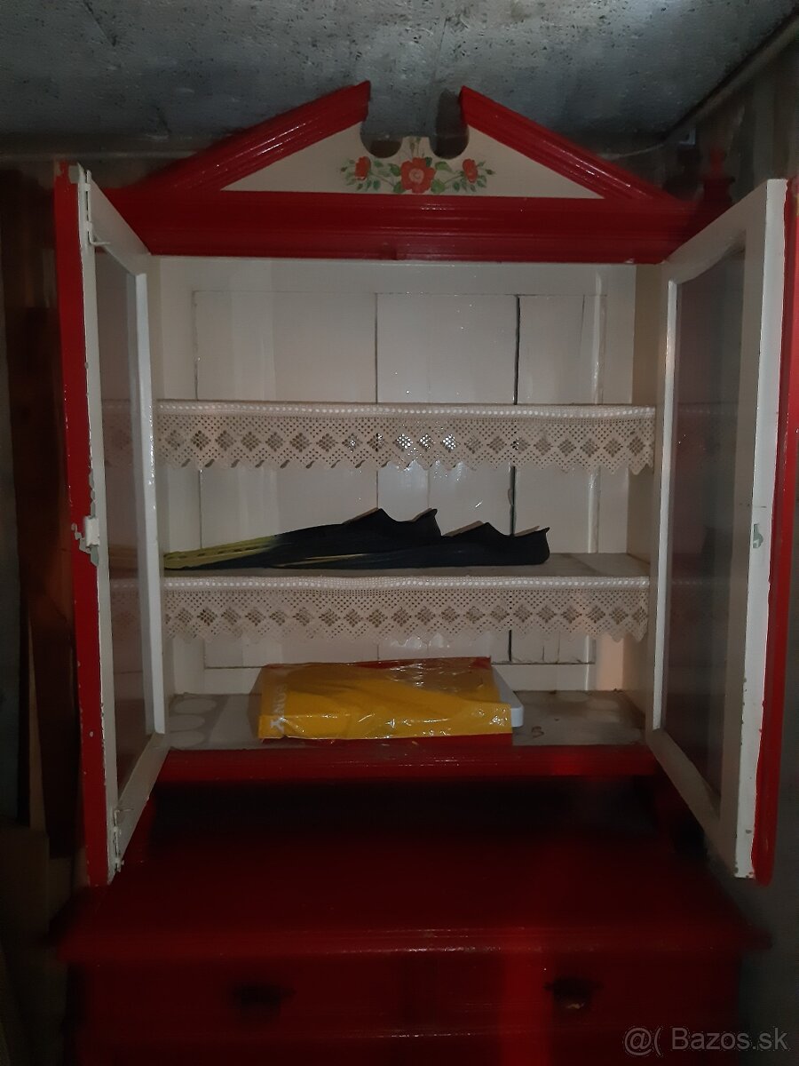 vintage kredenc, komoda, stolička - 9