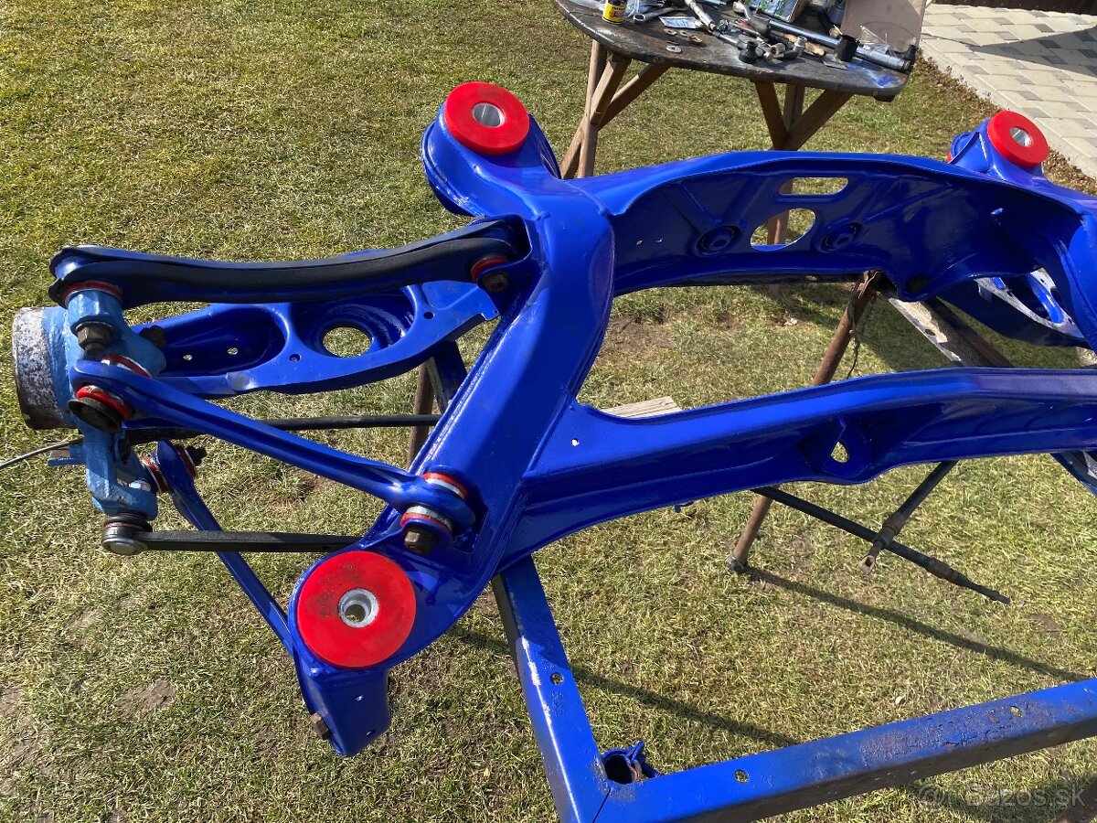 Mercedes w124 om606 superturbo - 9