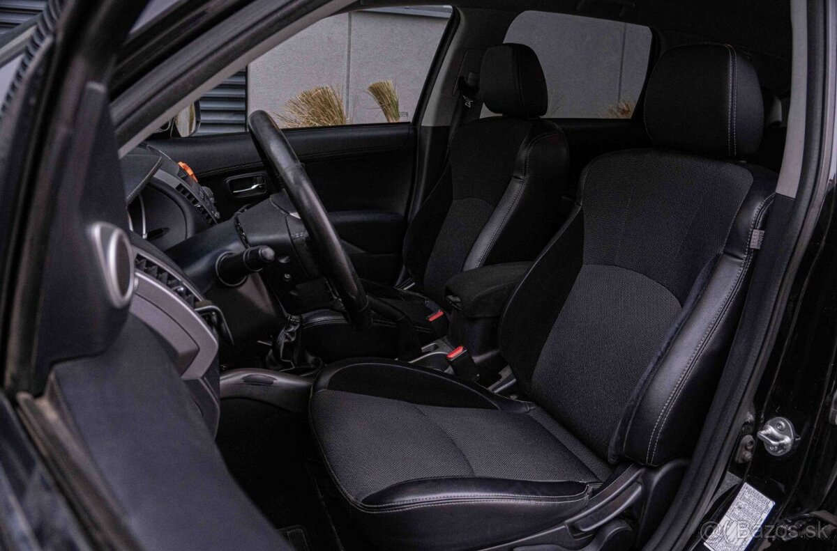 Mitsubishi Outlander 2.2 DI-D - 9