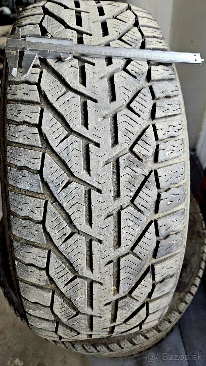 Zimné pneumatiky R17 Suv 235/55 - 9