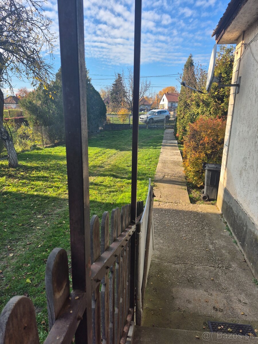 RD v Méra, na peknom pozemku - 9