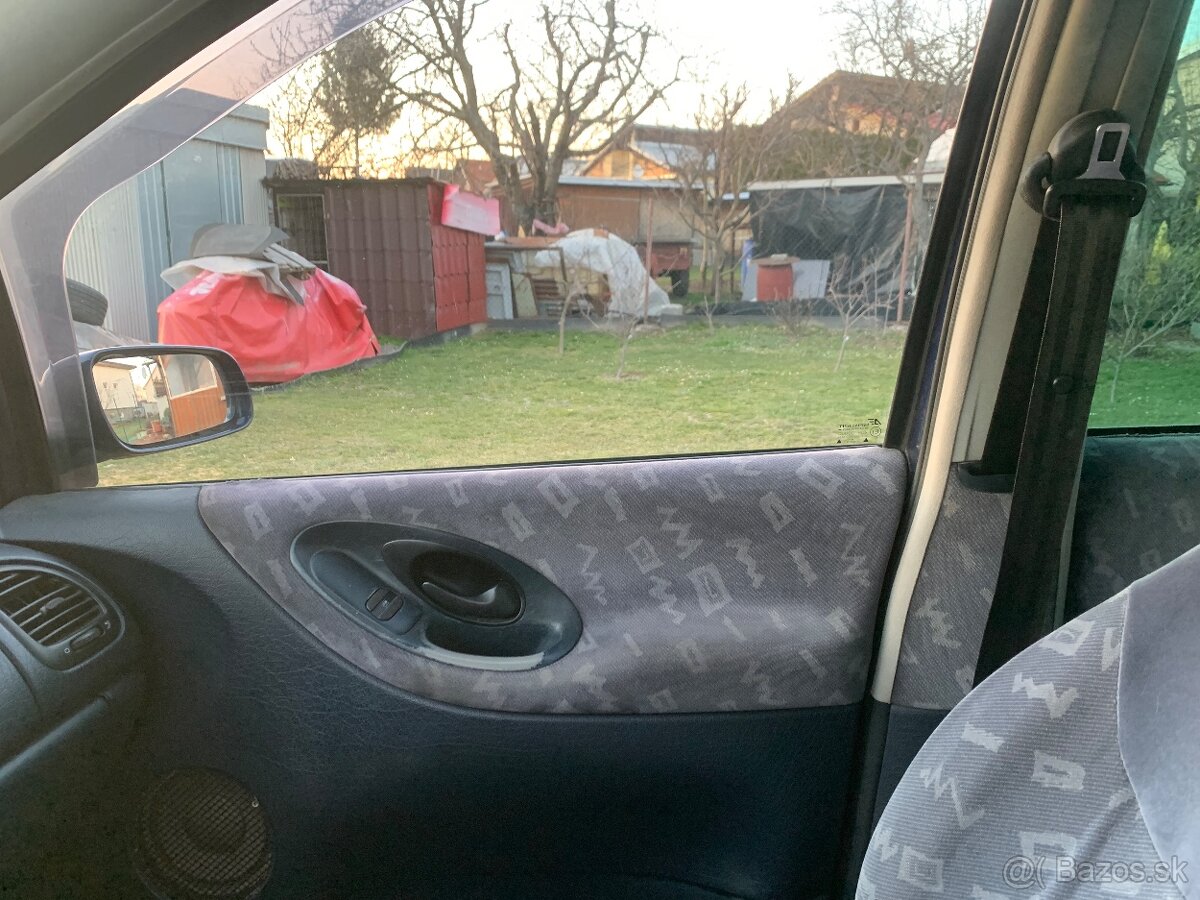 Predám zo Seat Alhambra nahradne diely 1,9Tdi - 9