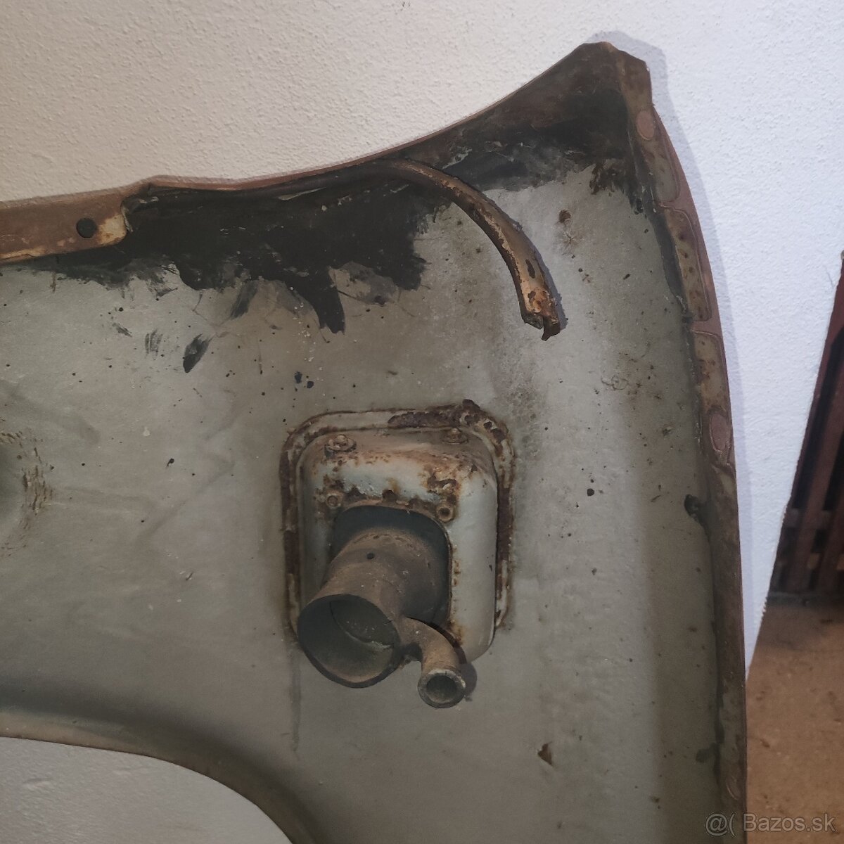 Predný pravý blatník škoda 100 - 9