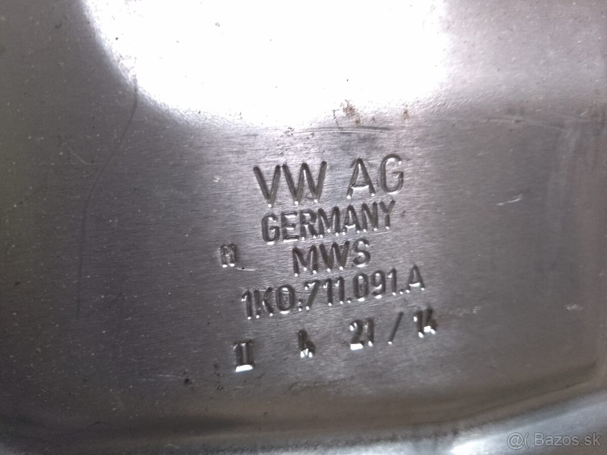 kulisa radenia Superb 2, Octavia 2 - 9