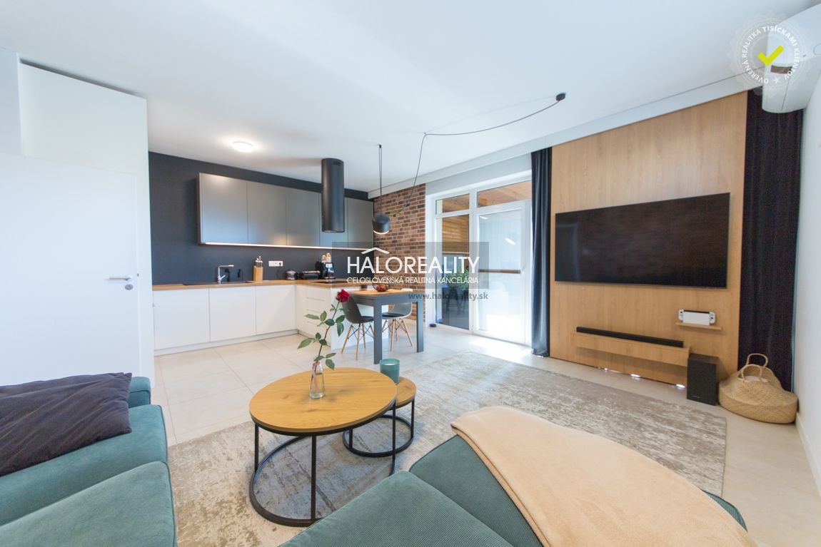 HALO reality - Predaj, trojizbový byt Slovenský Grob, Malý R - 9