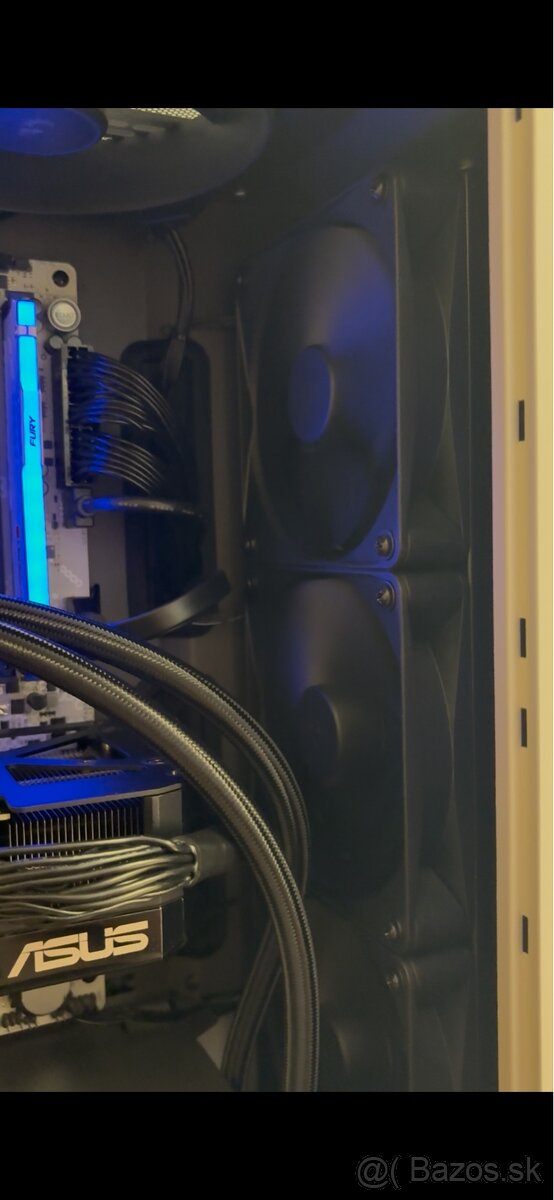 Predané ,Výkonný počítač za cenu komponentov - 9