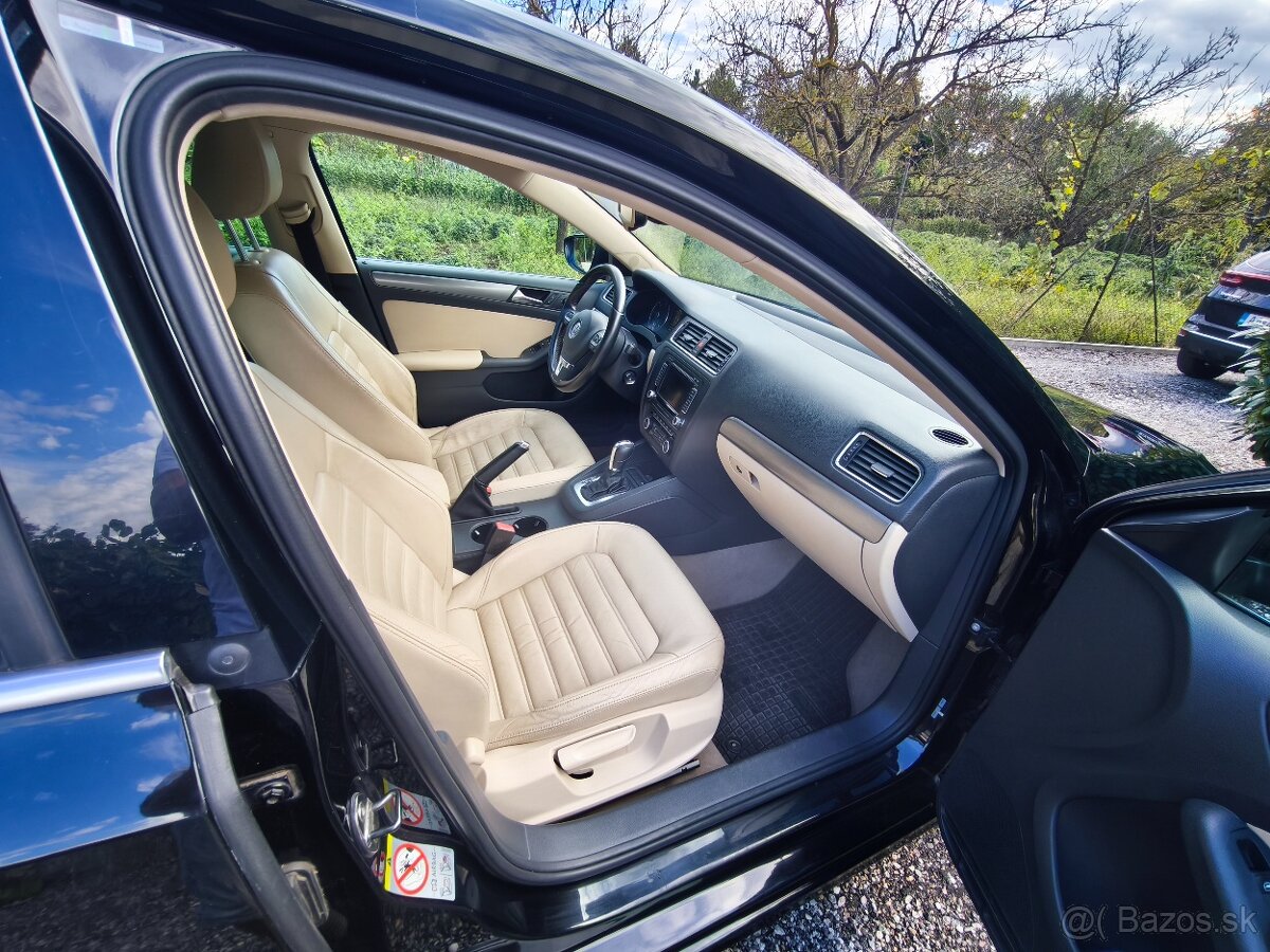 Predám VW Jetta 1.6Tdi DSG - 9