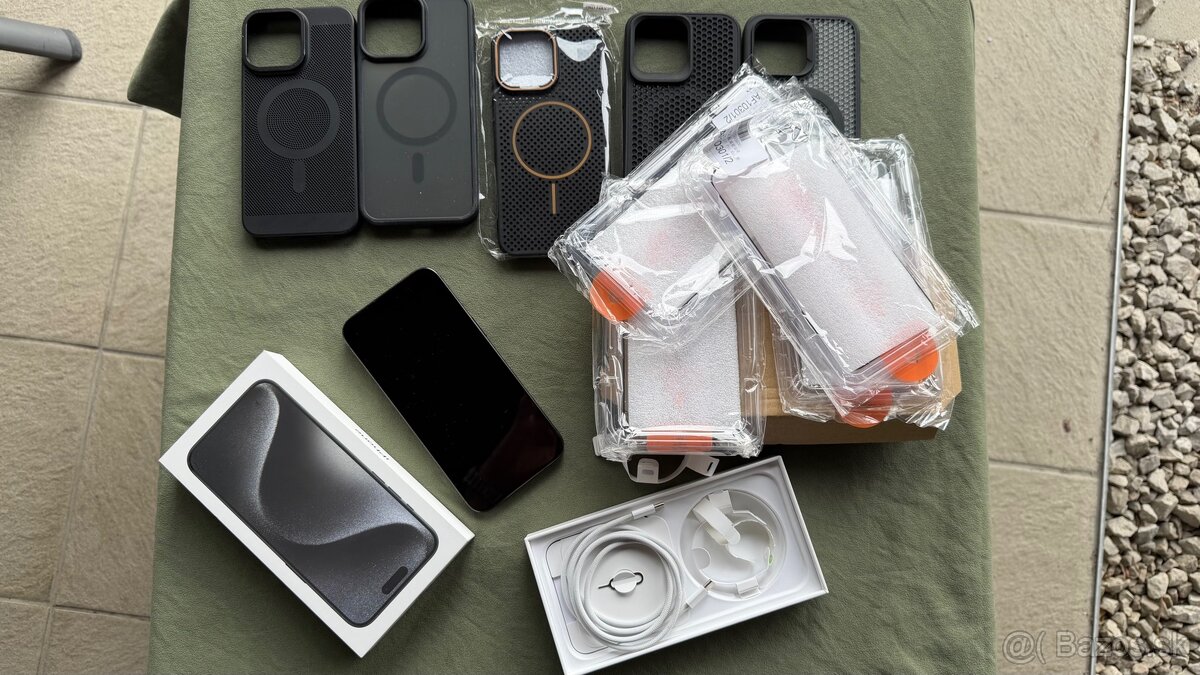 Apple iPhone 15 Pro Max – 256 GB – ako nový - 9