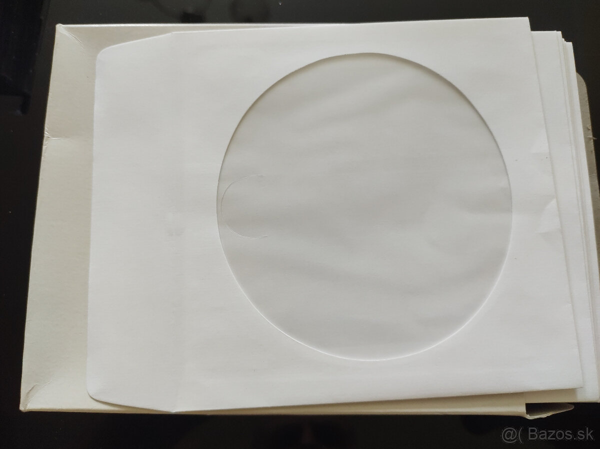 (11) CD, DVD a obaly - 9