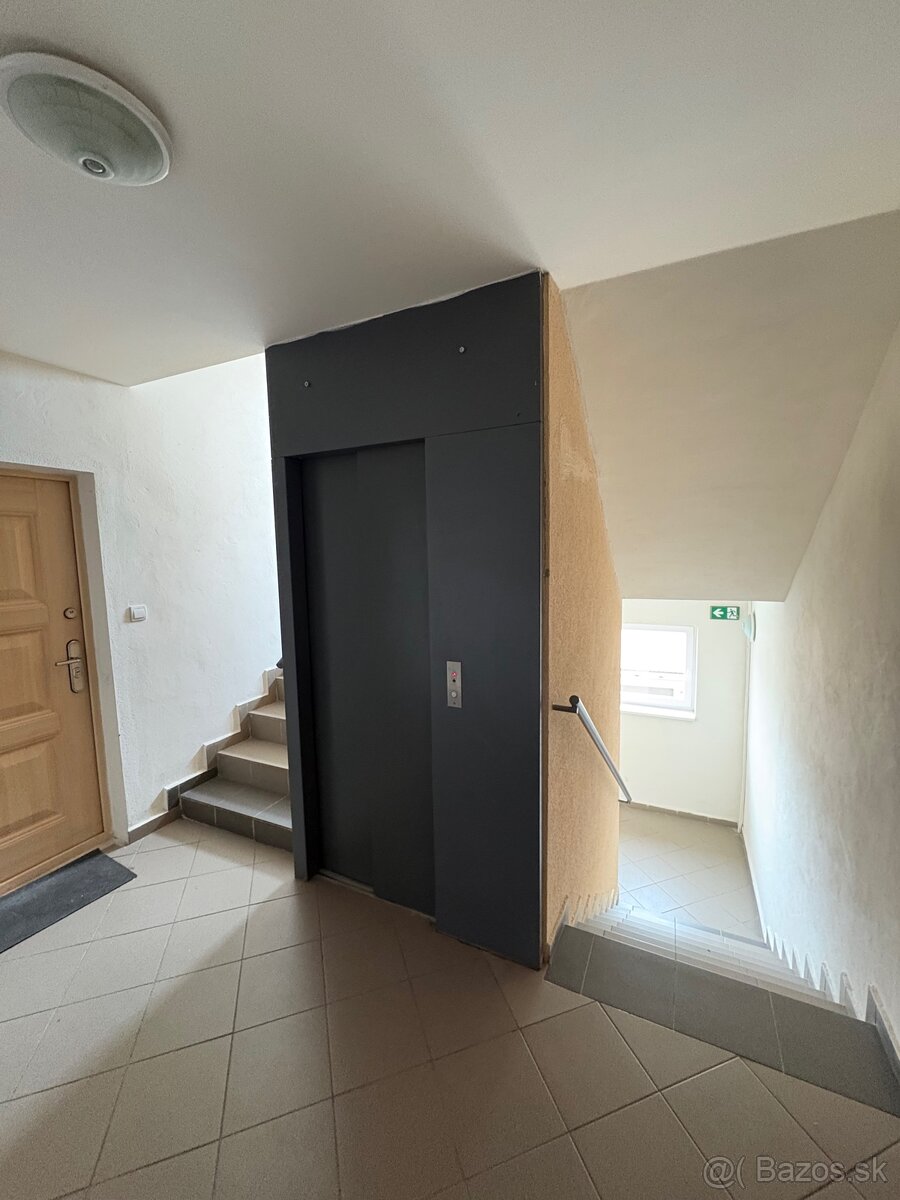 Predám 1 izbový byt - 9