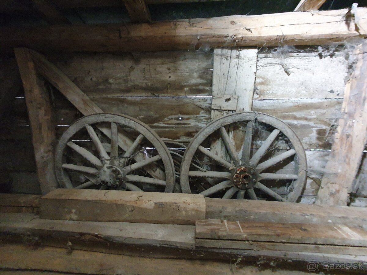 Predam 103 ročné drevene oje z voza z s kovanim z roku 1922. - 9