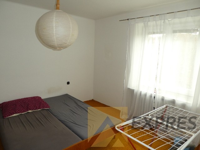 RK EXPRES - predaj 4 izbový byt v Handlovej, 90 m2, ul.29.au - 9