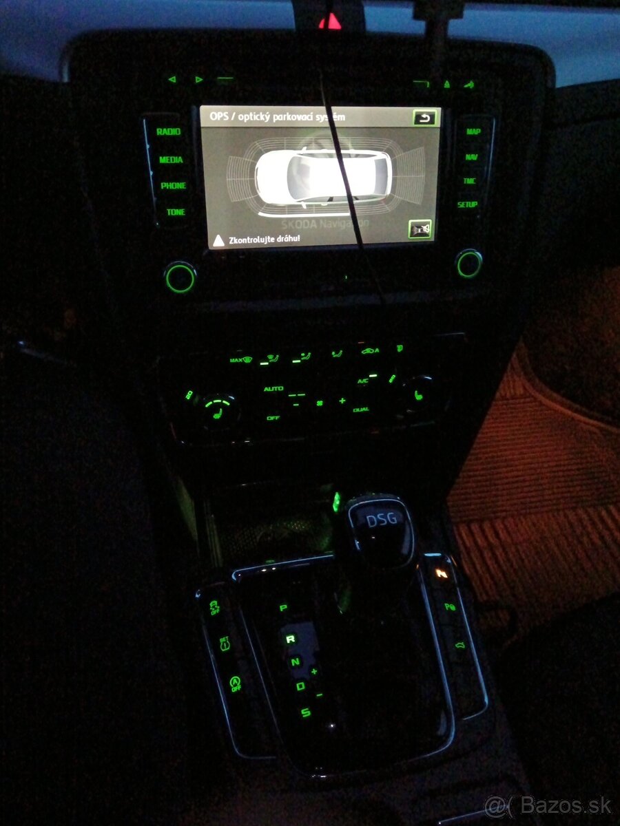 Superb Combi 2.0TDI 103kw DSG - 9