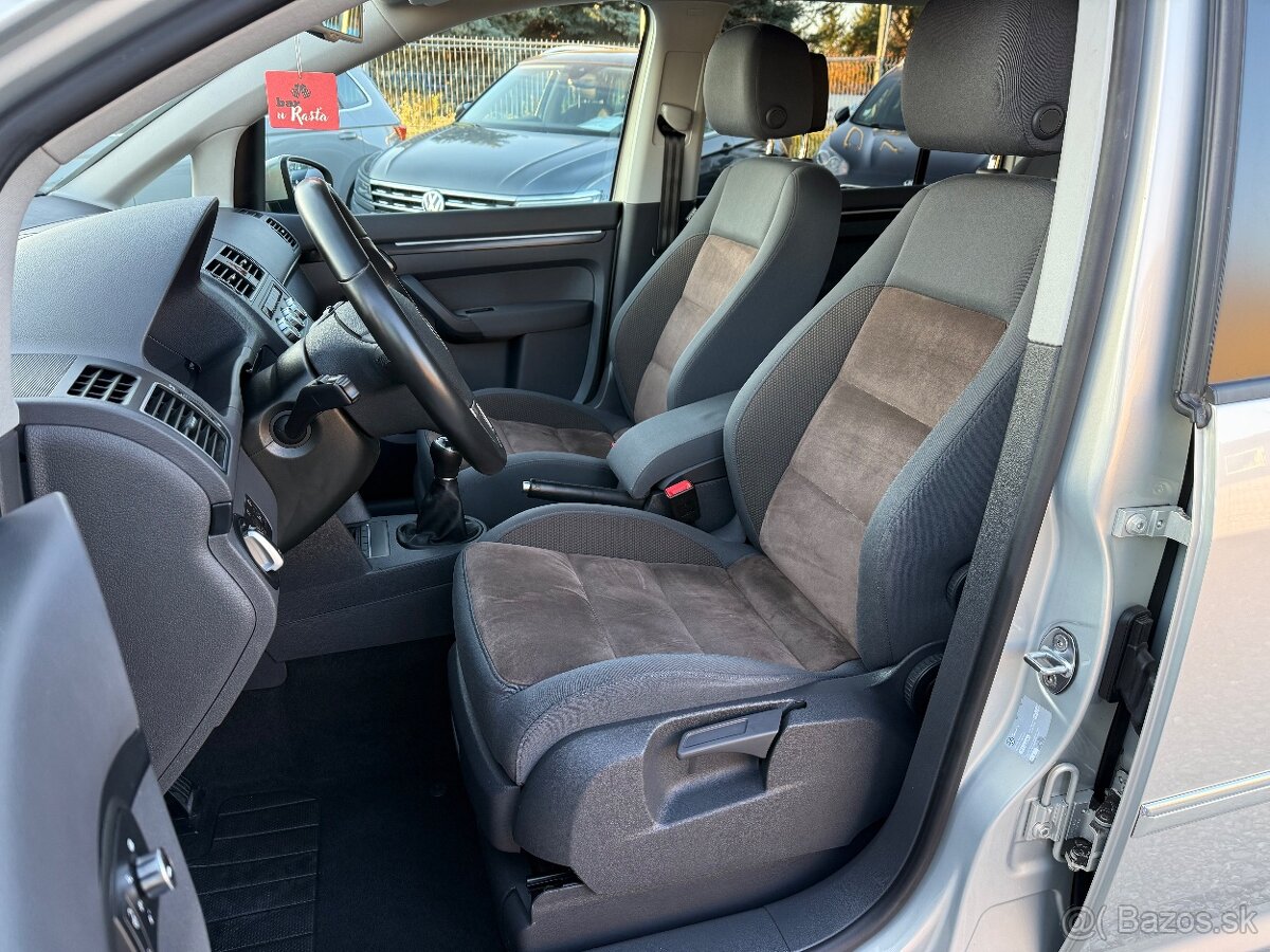 Volkswagen Touran 1.4TSI Highline - 9